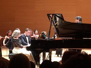 Carles   Sofia piano duo. Auditori de Girona 300x225 - Carles___Sofia_piano_duo._Auditori_de_Girona