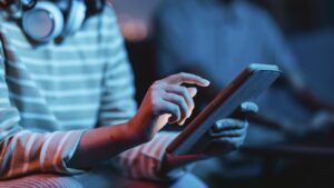 side-view-of-woman-at-home-using-headphones-and-tablet side view of woman at home using headphones and tablet 300x169 - side-view-of-woman-at-home-using-headphones-and-tablet